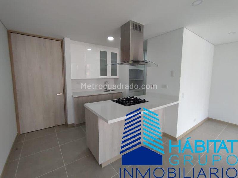 Apartamento en arriendo 3 alcobas en Loma de las Brujas, Envigado - 3