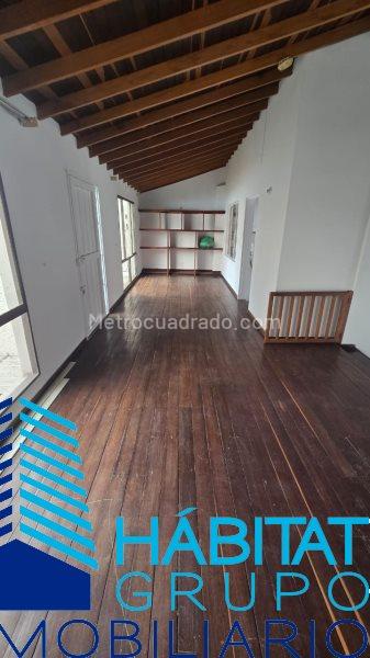 Casa Amplia de 5 Alcobas en La Castellana - 8