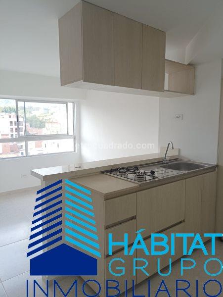 Apartamento de 2 Alcobas en Cristóbal con Gas y Parqueadero