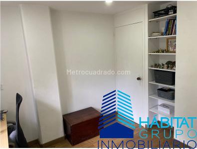 Apartamento en venta en El Poblado, Medellín · foto 8 de 13