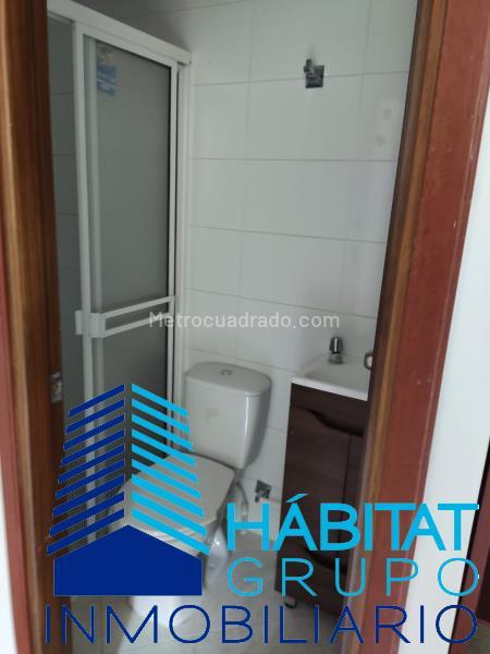 Apartamento de 3 Alcobas con Piscina en Boston - 5