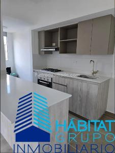 Apartamento en arriendo en Poblado, Medellín · foto 2 de 9