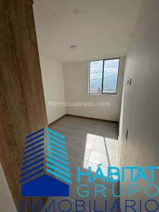Apartamento de 3 alcobas en venta en Amazonias, Bello, 57 m² · foto 8 de 12