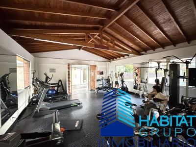 Apartamento de 5 alcobas en arriendo en El Poblado, Medellín, 110 m² · foto 3 de 3
