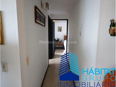 Apartamento en venta en El Poblado, Medellín · foto 4 de 12