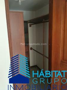 Apartamento de 3 alcobas en arriendo en Los Colores, Medellín, 94 m² · foto 19 de 20