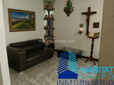 Casa de 4 alcobas en venta en Los Colores, Medellín, 157 m² · foto 4 de 20