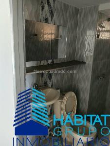 Casa de 3 alcobas en venta en Los Colores, Medellín, 43 m² · foto 12 de 17