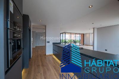Apartamento de 2 alcobas en venta en El Poblado, Medellín, 211 m² · foto 3 de 20