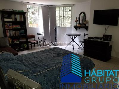 Casa de 3 alcobas en venta en Conquistadores, Medellín, 144 m² · foto 12 de 15