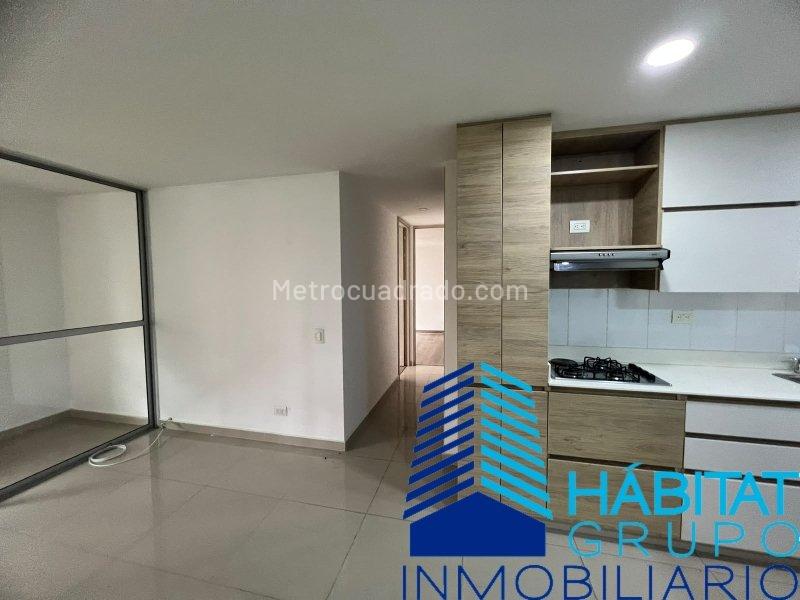 Spacious 2BR Apartment in Sabaneta - 3