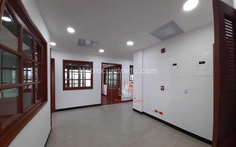 Edificio de Apartamentos en Arriendo, Campin, Bogotá D.C. - Mehr