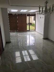Casa de 5 alcobas en venta en Las Villas, Bogotá, 385 m² · foto 2 de 14