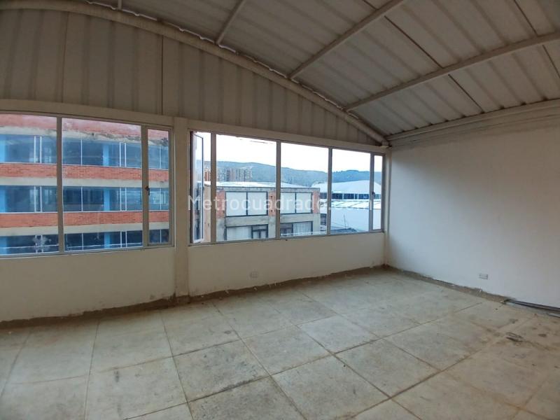 Edificio de Apartamentos en Arriendo, Toberin, Bogotá D.C. - Więcej
