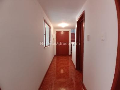 Casa de 5 alcobas en venta en Florida Blanca, Bogotá, 350 m² · foto 8 de 20