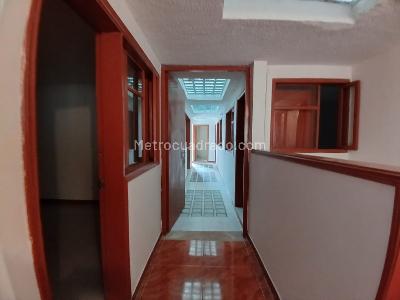 Casa de 5 alcobas en venta en Florida Blanca, Bogotá, 350 m² · foto 15 de 20