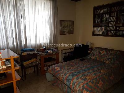 Casa de 5 alcobas en venta en Niza Norte, Bogotá, 327 m² · foto 15 de 20