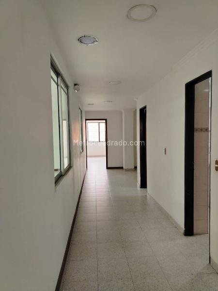 Edificio de Apartamentos en Arriendo, La Soledad, Bogotá D.C. – pohled 2