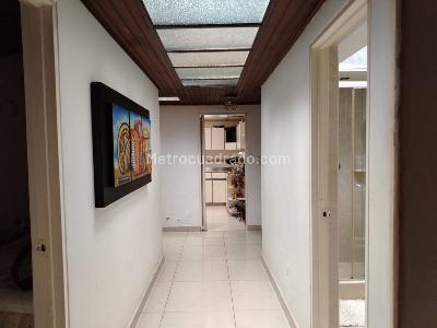 Casa de 4 alcobas en venta en Niza Suba, Bogotá, 228 m² · foto 6 de 11