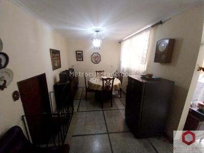 Casa de 5 alcobas en venta en Florida Nueva, Medellín, 244 m² · foto 2 de 15