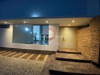 Casa de 5 alcobas en venta en Llanogrande, Rionegro, 350 m² · foto 2 de 20