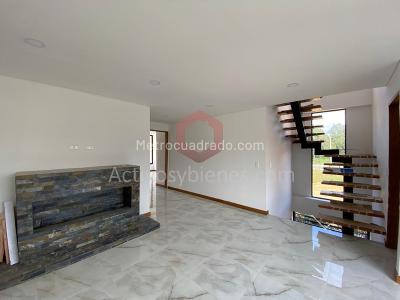 Casa de 4 alcobas en venta en El Porvenir, Rionegro, 270 m² · foto 9 de 20