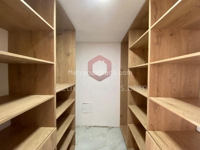 Casa de 4 alcobas en venta en El Porvenir, Rionegro, 270 m² · foto 14 de 20