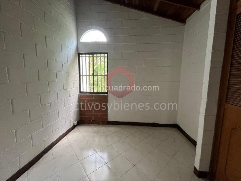 Casa Amplia de 4 Alcobas en Buenos Aires - 7