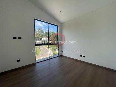 Casa de 4 alcobas en venta en Vereda Galicia, Rionegro, 182 m² · foto 10 de 20