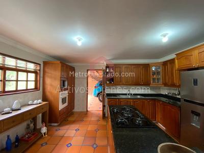 Casa de 3 alcobas en venta en Aeropuerto, Rionegro · foto 6 de 20