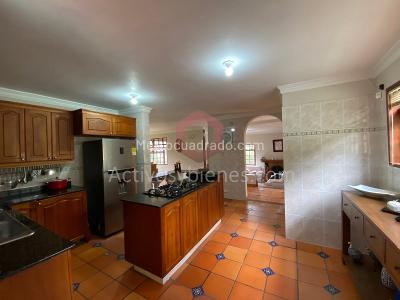 Casa de 3 alcobas en venta en Aeropuerto, Rionegro · foto 8 de 20