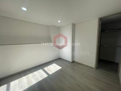 Apartamento de 3 alcobas en venta en San Antonio De Pereira, Rionegro, 75 m² · foto 14 de 16