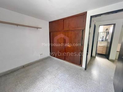 Casa de 4 alcobas en venta en Florida Nueva, Medellín, 156 m² · foto 15 de 20