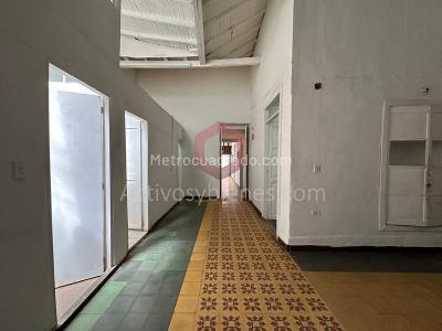 Casa de 5 alcobas en venta en La America, Medellín, 496 m² · foto 5 de 20