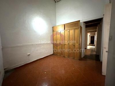 Casa de 5 alcobas en venta en La America, Medellín, 496 m² · foto 14 de 20