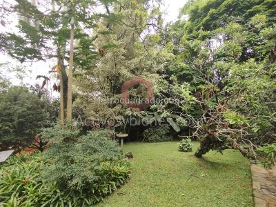 Casa de 4 alcobas en venta en Loma De Las Brujas, Envigado, 1600 m² · foto 3 de 20