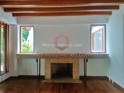 Casa de 4 alcobas en venta en Loma De Las Brujas, Envigado, 1600 m² · foto 10 de 20
