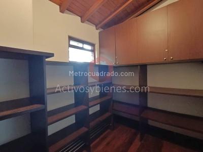 Casa de 4 alcobas en venta en Loma De Las Brujas, Envigado, 1600 m² · foto 20 de 20