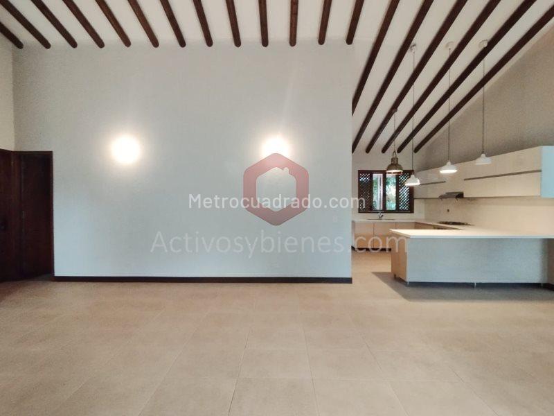 Casa en Arriendo, Loma De Las Brujas, Envigado - Mehr