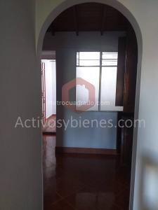 Casa de 2 alcobas en venta en Robledo, Medellín, 53 m² · foto 3 de 10