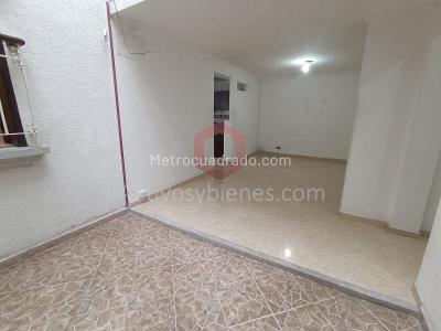 Casa en arriendo en Santa Teresita, Medellín · foto 2 de 14