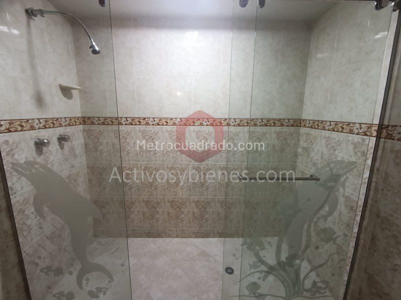 4BR House with Private Garage in Santa Teresita - 5