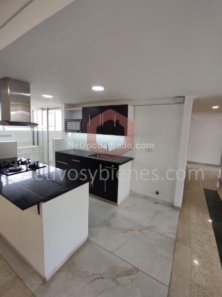 Apartamento de 3 Alcobas en Loma Alejandría, El Poblado