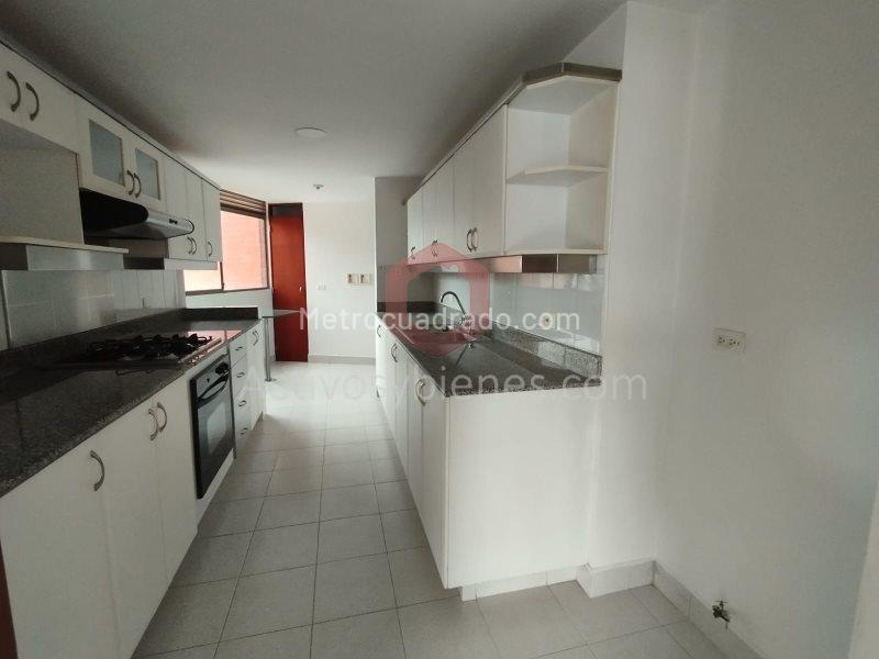 Apartamento de 3 Alcobas con Estudio en Santa María de los Ángeles - 3