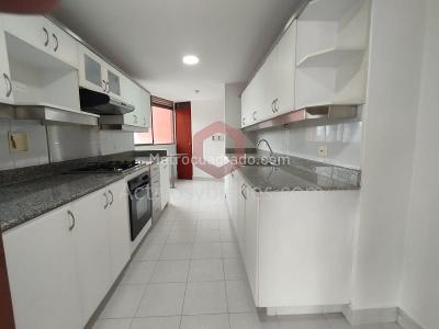 Apartamento de 3 alcobas en arriendo en Santa Maria De Los Angeles, Medellín, 140 m² · foto 2 de 19