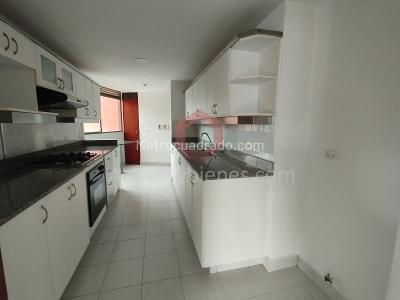 Apartamento de 3 alcobas en arriendo en Santa Maria De Los Angeles, Medellín, 140 m² · foto 3 de 19