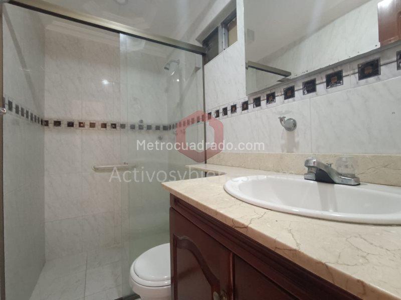 Commercial House for Rent in La Castellana - 4