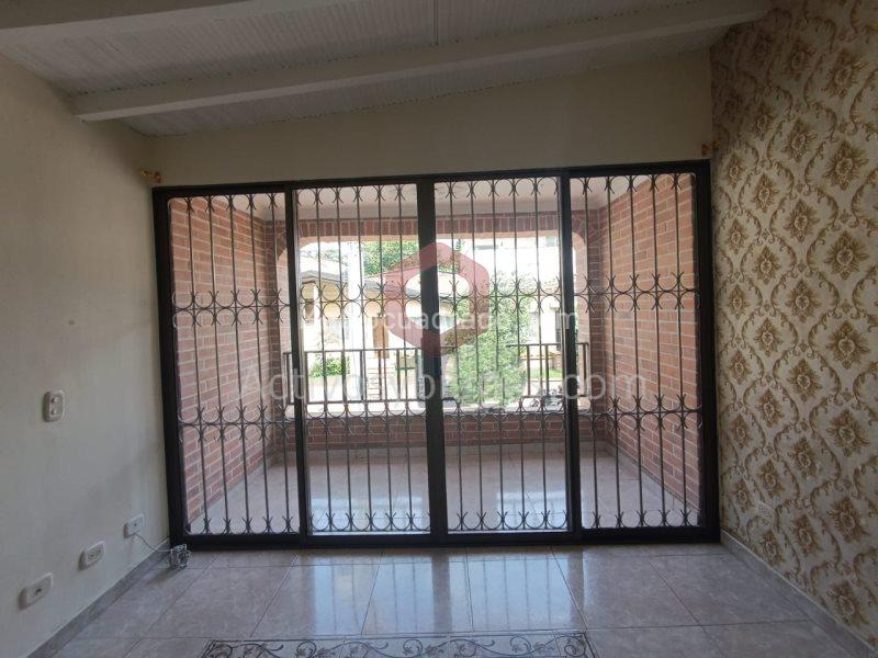 Commercial House for Rent in La Castellana - 7
