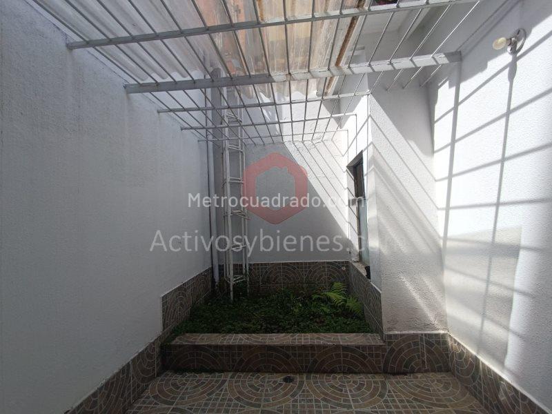 Commercial House for Rent in La Castellana - 8