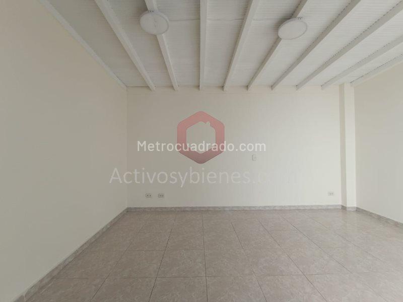 Commercial House for Rent in La Castellana - 9